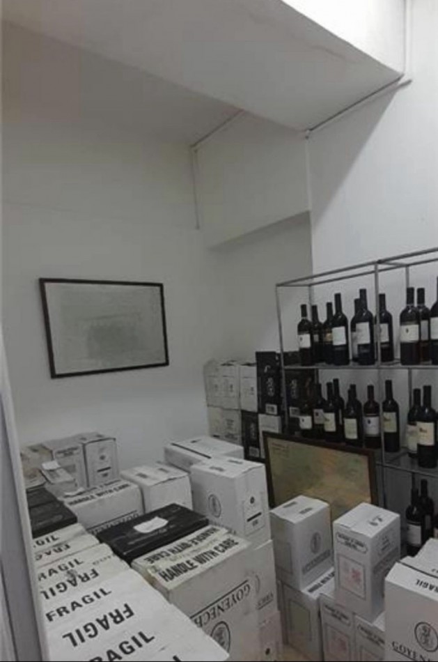 LOCAL COMERCIAL A LA CALLE PLANTA BAJA Y PRIMER PISO