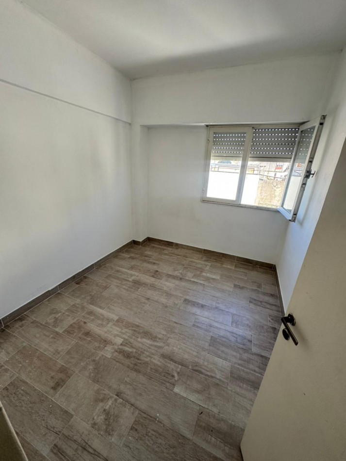 3 AMBIENTES LUMINOSOS CON BALCON ZONA ABASTO