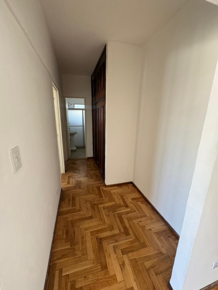 3 AMBIENTES LUMINOSOS CON BALCON ZONA ABASTO