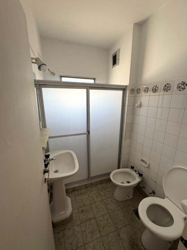 3 AMBIENTES LUMINOSOS CON BALCON ZONA ABASTO