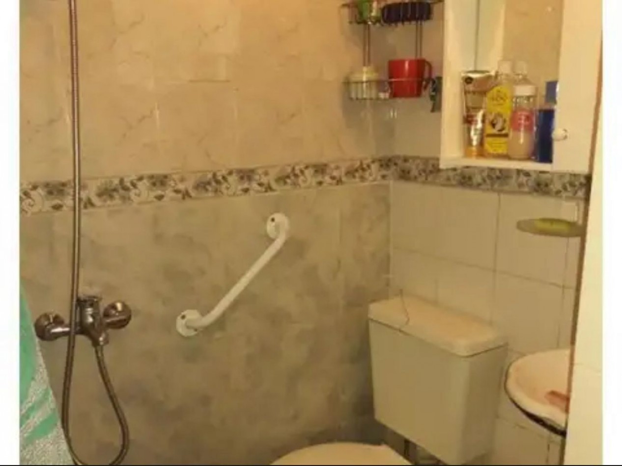 5 AMBIENTES SIN EXPENSAS CON ENTRADA PROPIA