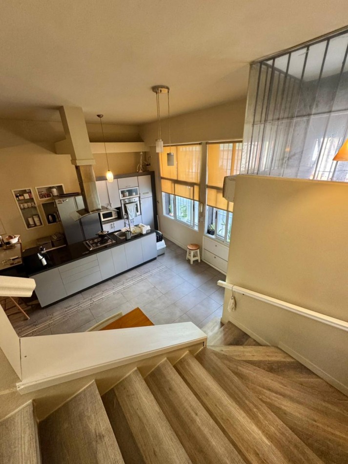 HERMOSA CASA RECICLADA A NUEVA TERRENO PROPIO