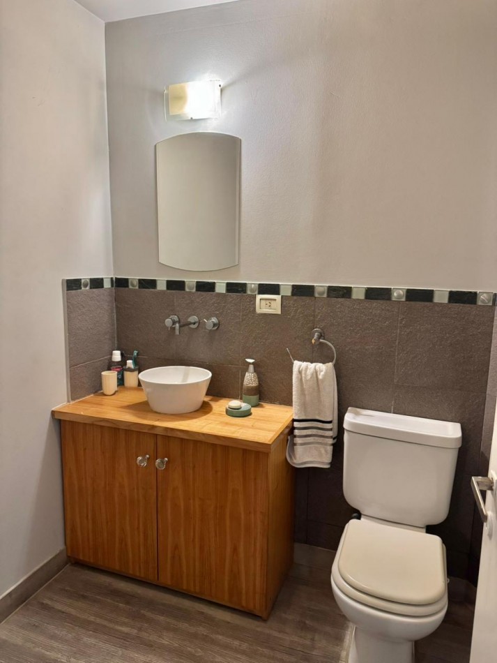 HERMOSA CASA RECICLADA A NUEVA TERRENO PROPIO
