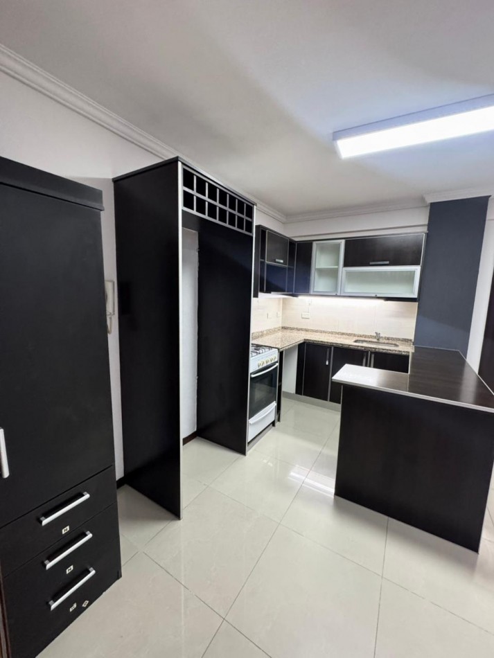 HERMOSO MONOAMBIENTE SOBRE AV. DIRECTORIO 